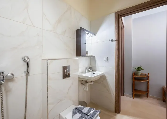 Spot Beach, Food & Coffee Nearby Апартаменти *