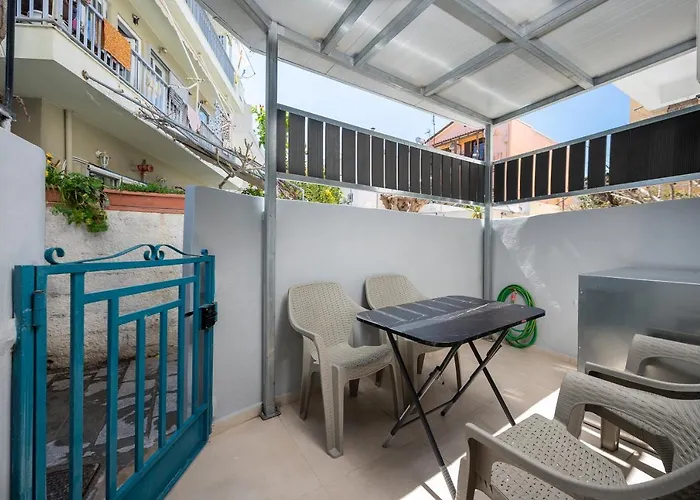 Spot Beach, Food & Coffee Nearby * Cós