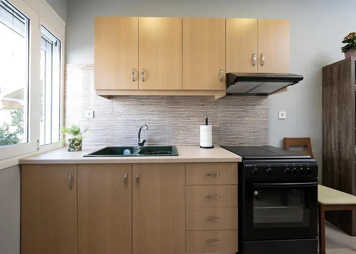 Spot Beach, Food & Coffee Nearby * بلدة كوس