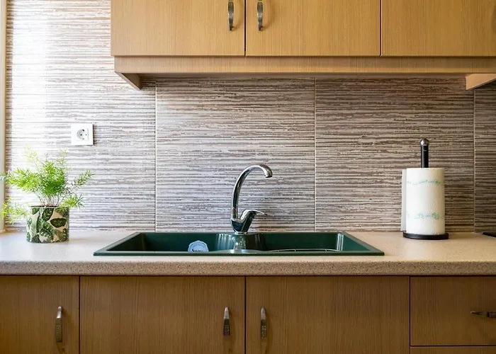 Spot Beach, Food & Coffee Nearby بلدة كوس